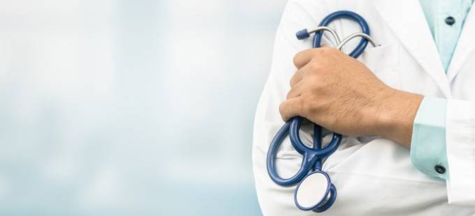 Médico, pensando em contratar um seguro profissional?