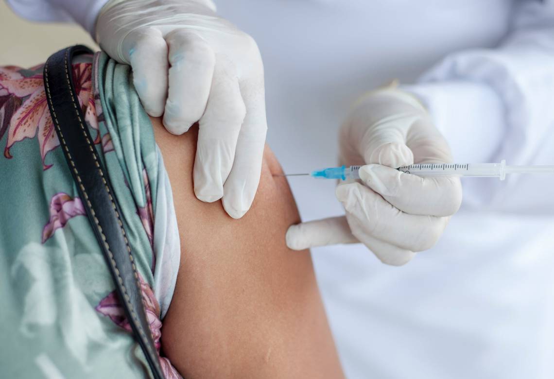 Empregado que se recusa a tomar vacina pode ser demitido por justa causa?